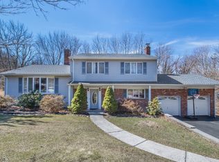 4 Harrison Rd, Kinnelon, NJ 07405