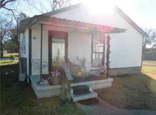 923 N Jefferson St, Lancaster, TX 75146