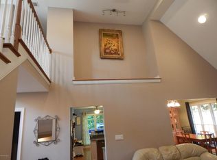 3500 Dawn Ct, Louisville, KY 40216