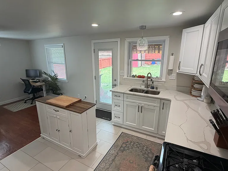 526 Bellaire Ave — Photo 17
