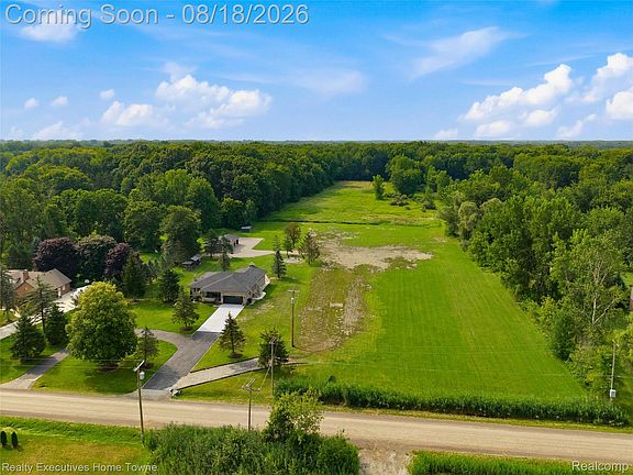3rd image of 24450 Chapman Rd