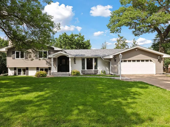 2125 Innsbruck Pkwy, Minneapolis, MN 55421