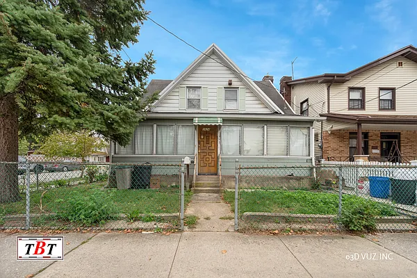 Sold by Behfar Team LLC | media 9