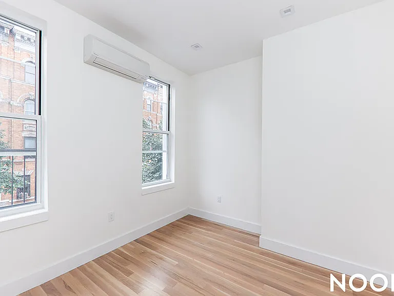 263 Stockholm St #2B — Photo 3
