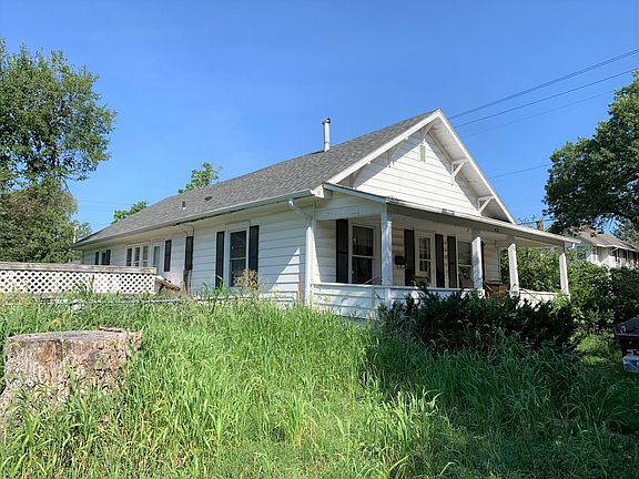 3rd image of 421 N 10th St