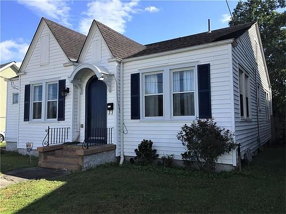 2nd image of 4967 Music St