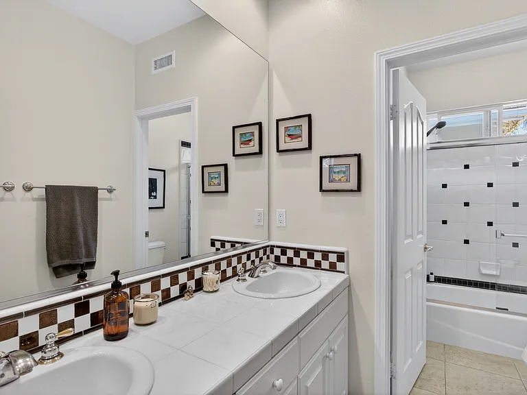 23611 Marin Way — Photo 31