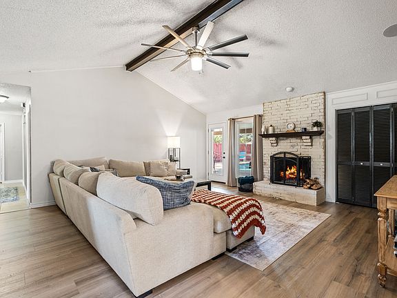 3rd image of 1810 Tiburon Bnd