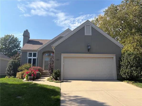 12310 England St, Overland Park, KS 66213