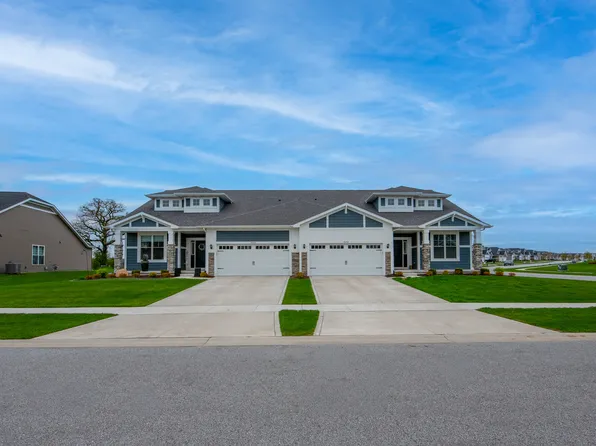 9488 Mill Creek Rd, Cedar Lake, IN 46303