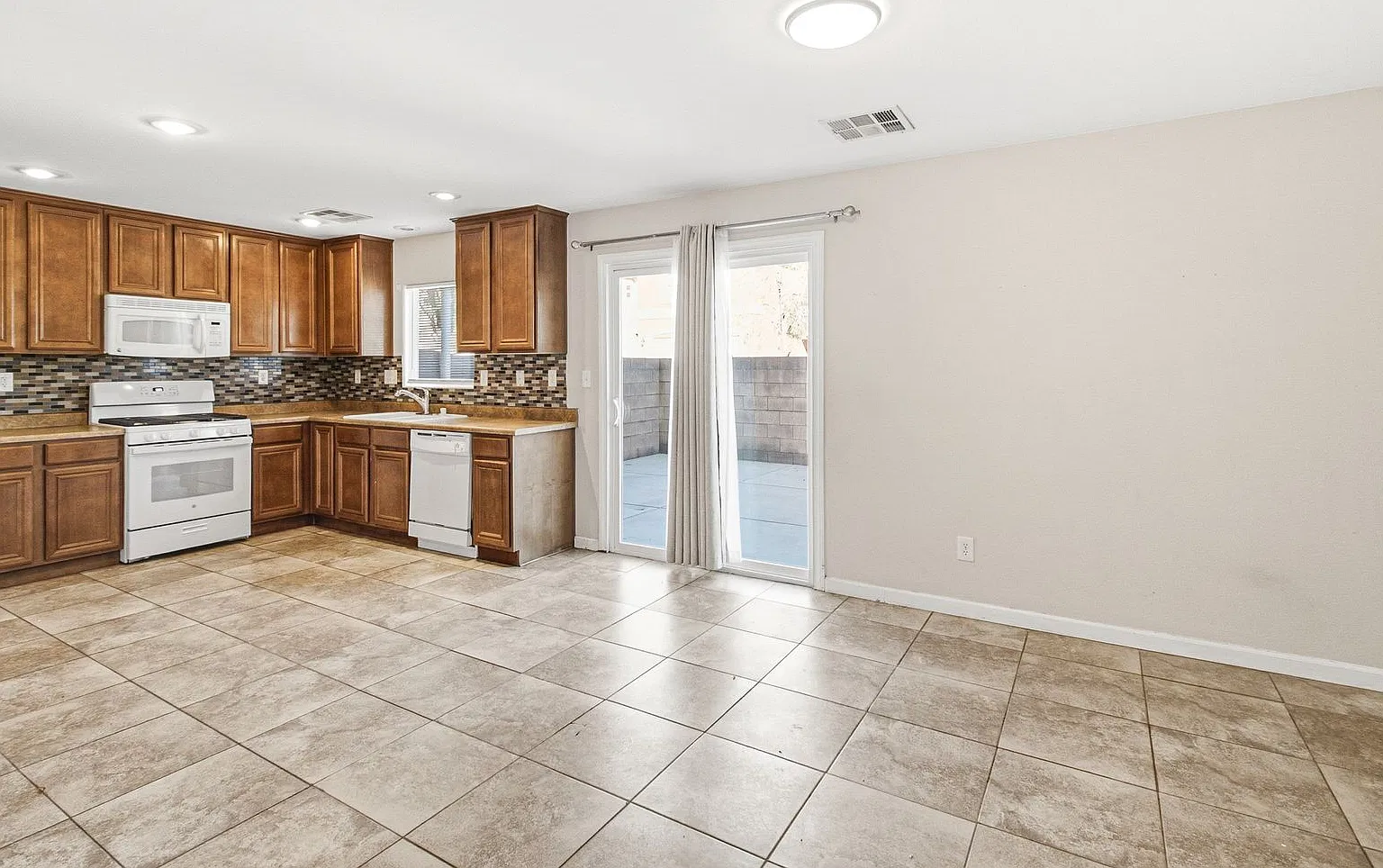 Charming 2 Story Home! — Photo 4