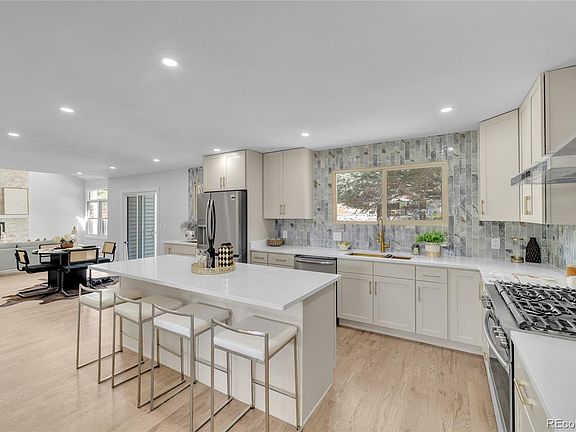 4th image of 6835 W Polk Avenue