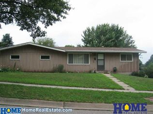 5401 Salt Valley View St, Lincoln, NE 68512