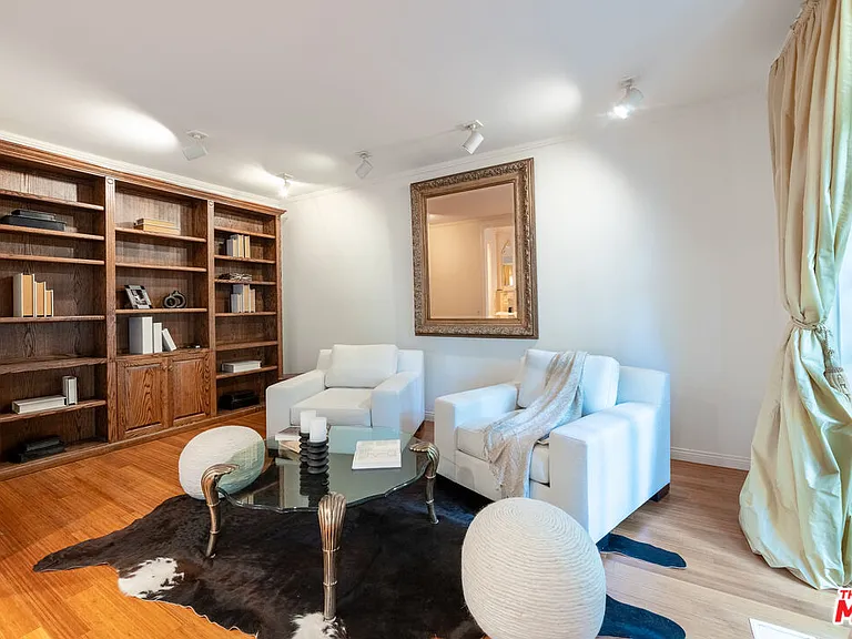 1148 Coldwater Canyon Dr — Photo 24