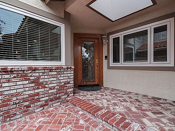 4th image of 24215 Briones Dr