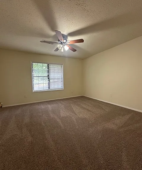 3045 Destin Cir — Photo 2