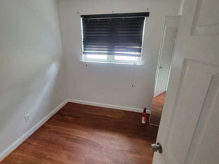 1120 Quebec St — Photo 3