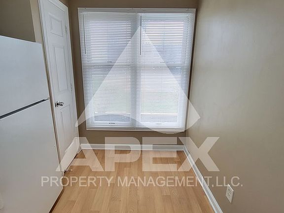 4th image of 9112 Parktop Ln APT D