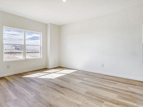 2nd image of 45886 Mill Avenue