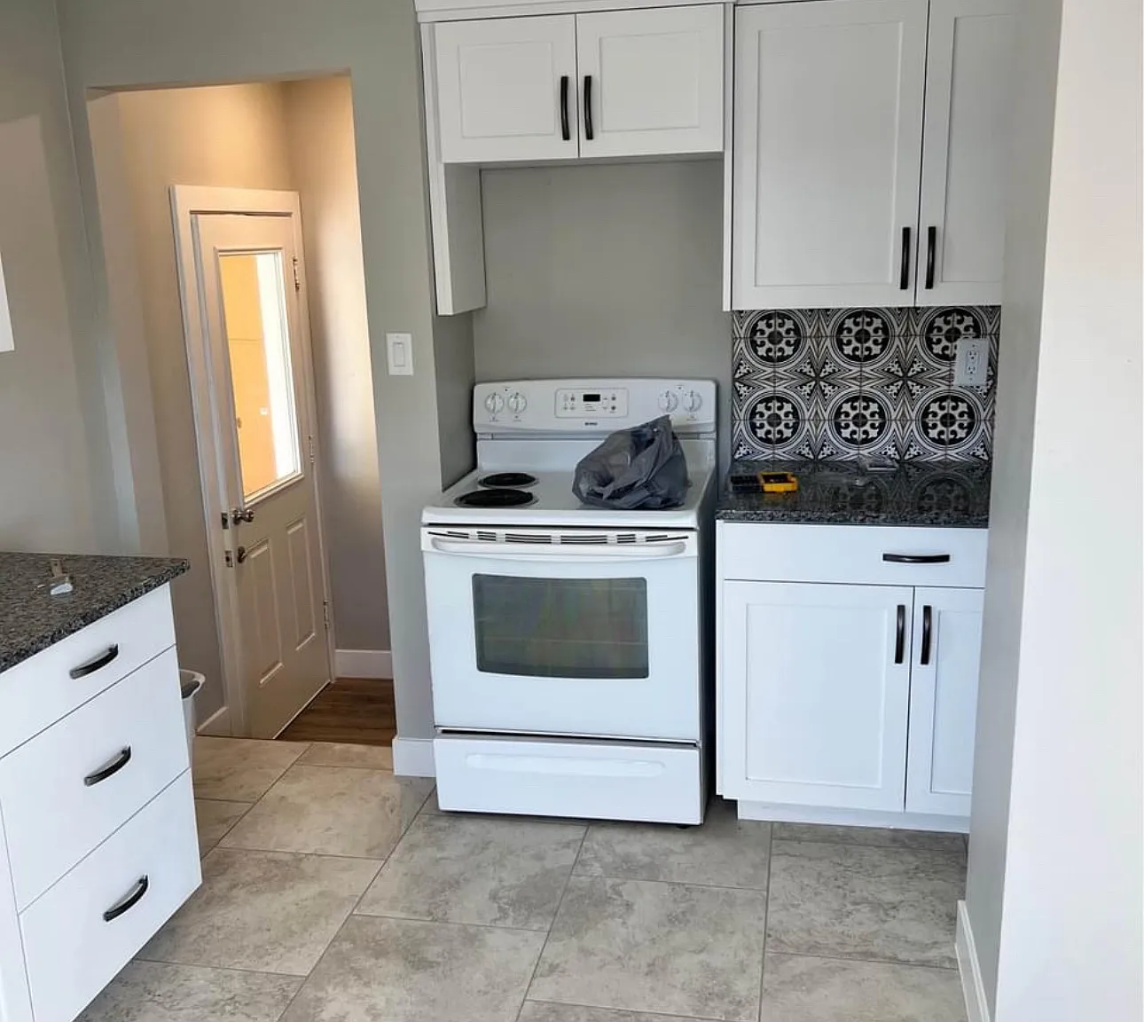 5 bed, 1344 sqft, $1,850 — Photo 3