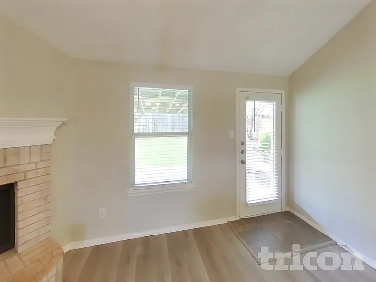 12212 Rolling Ridge Dr — Photo 5