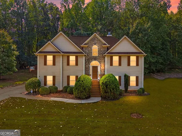 1444 Jefferson Walk Cir, Jefferson, GA 30549