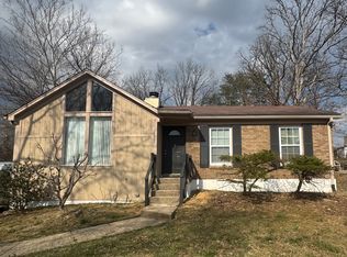10205 Seatonville Rd, Louisville, KY 40291