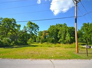 621 E University St, Siloam Springs, AR 72761