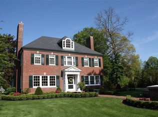 240 Sandringham Rd, Rochester, NY 14610