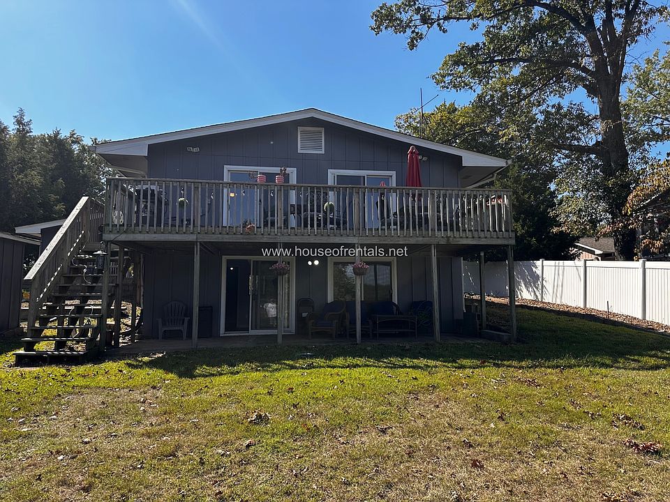 1st image of 12138 Laguna Dr #12138