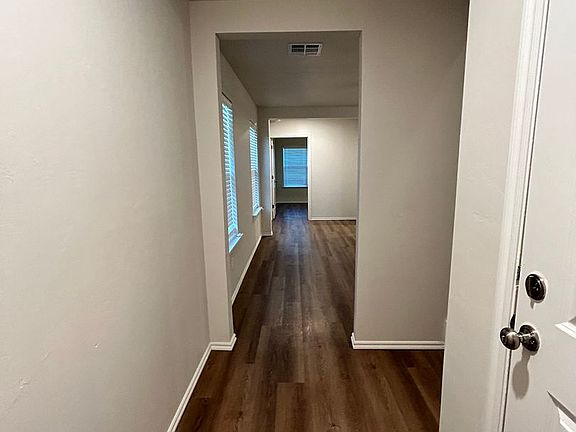 4th image of 10816 NW 119th St