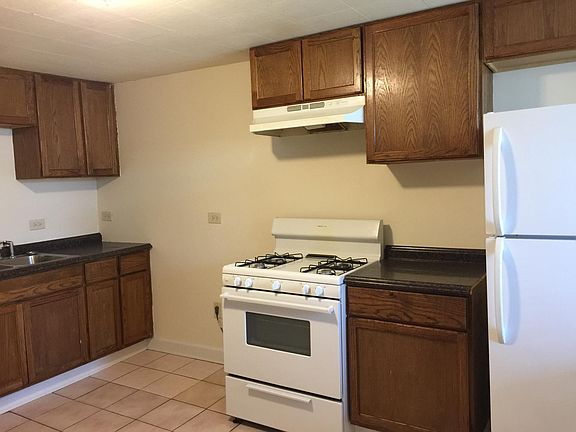 3rd image of 3109 N Kimball Ave #1