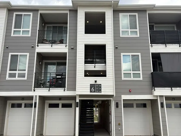 6153 N Ceylon St Unit 6-106, Denver, CO 80249