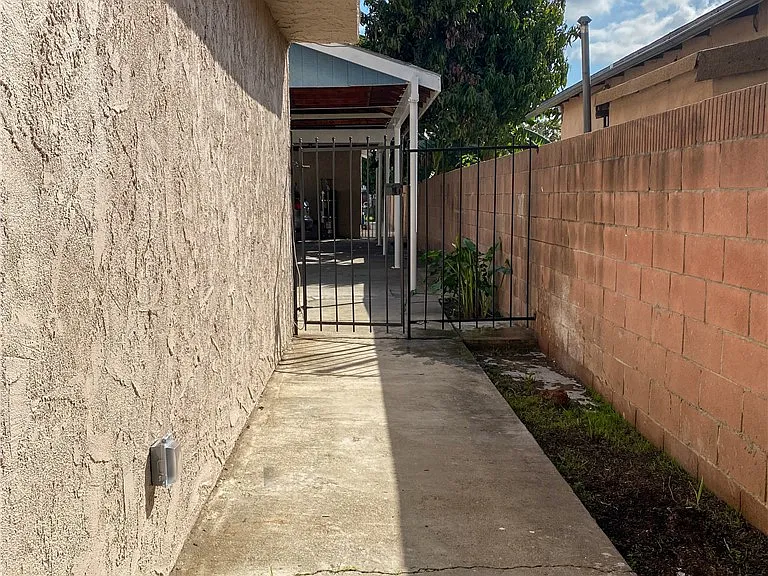 1939 Strozier Ave #A — Photo 18