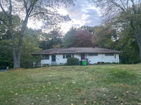 61 Harry Ave, Munroe Falls, OH 44262