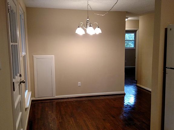 Dining room viewed from kitchen