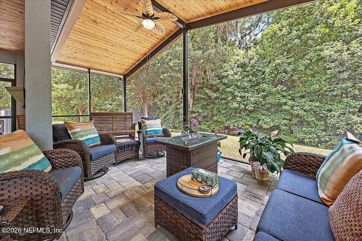 2 bed, 2.0 bath, 2188 sqft, $3,625 — Photo 4
