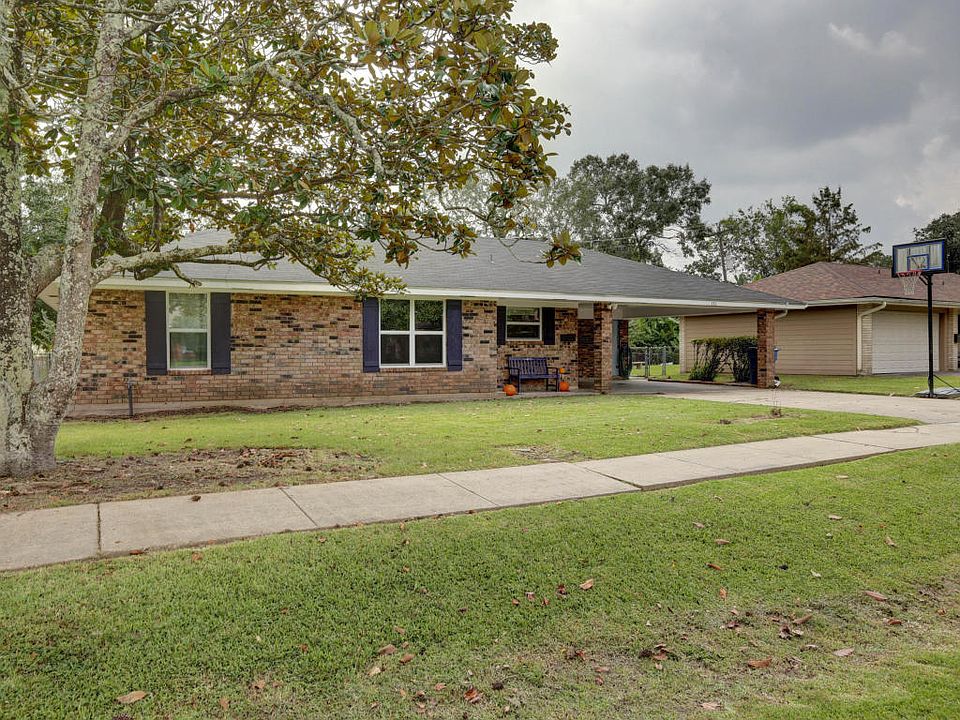 1st image of 121 Brigante Pl