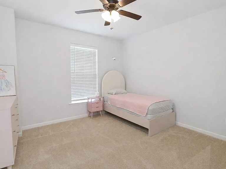 259 Shadow Pointe Rd — Photo 16