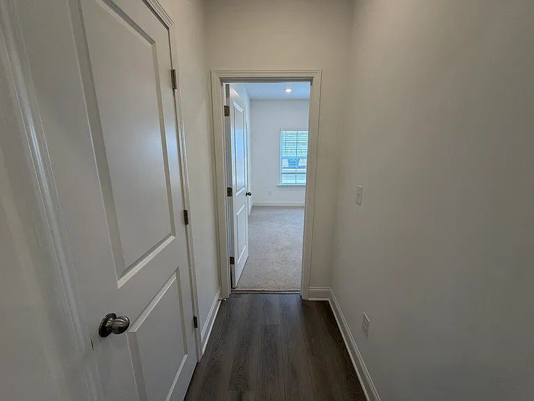 109 Prospect Ave — Photo 24