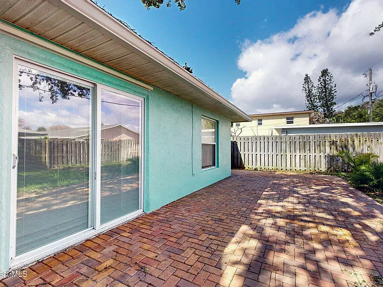 234 Johnson Ave — Photo 3