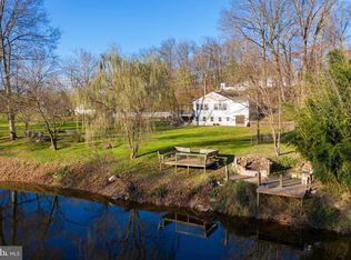 1420 Conewago Ave, Manchester, PA 17345