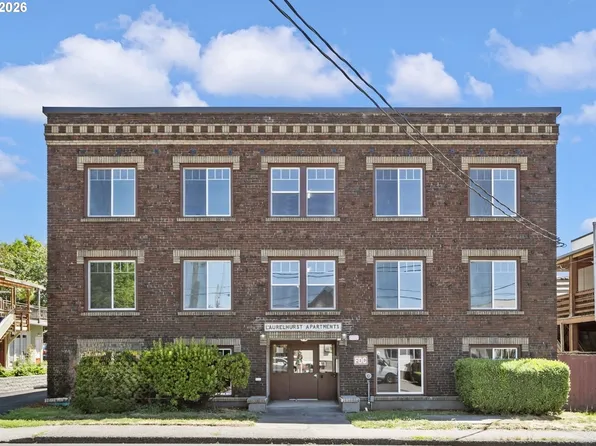 804 SE Cesar E Chavez Blvd APT 27, Portland, OR 97214