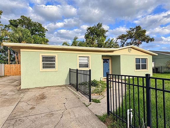 3rd image of 661 ENCINO WAY