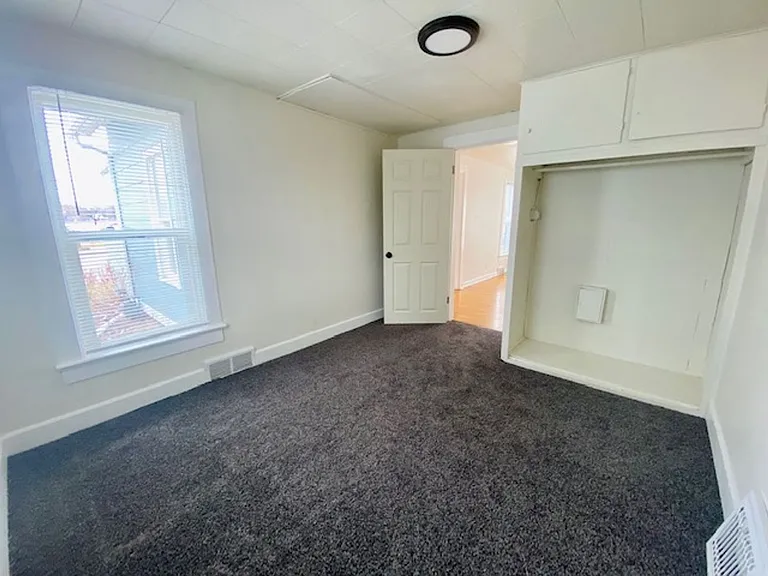 997 Shawano Ave — Photo 14
