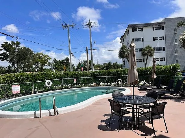 Buckingham Condo — Photo 2