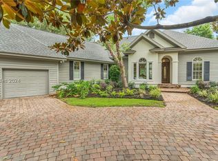 8 Lewisfield Ct, Bluffton, SC 29910