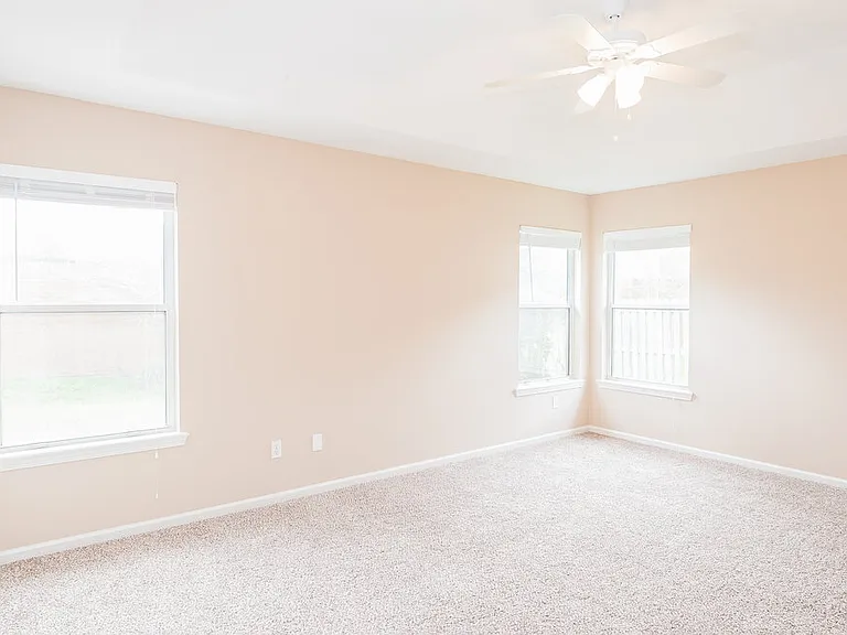 1667 Rustling Dr — Photo 10