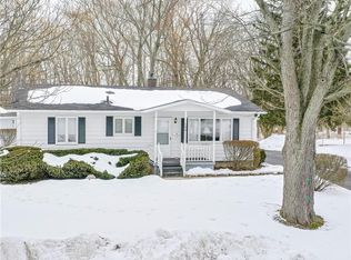 100 Sprucewood Cir, Geneva, NY 14456