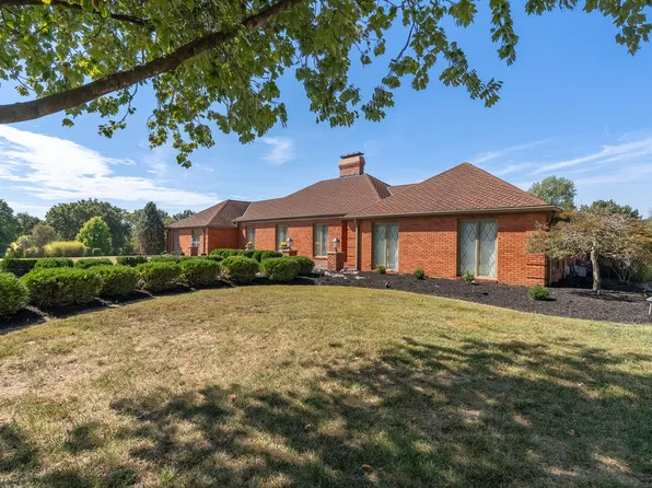 809 N 27th St, Mount Vernon, IL 62864